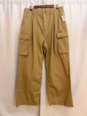 NWT Old Navy Cargo Pants